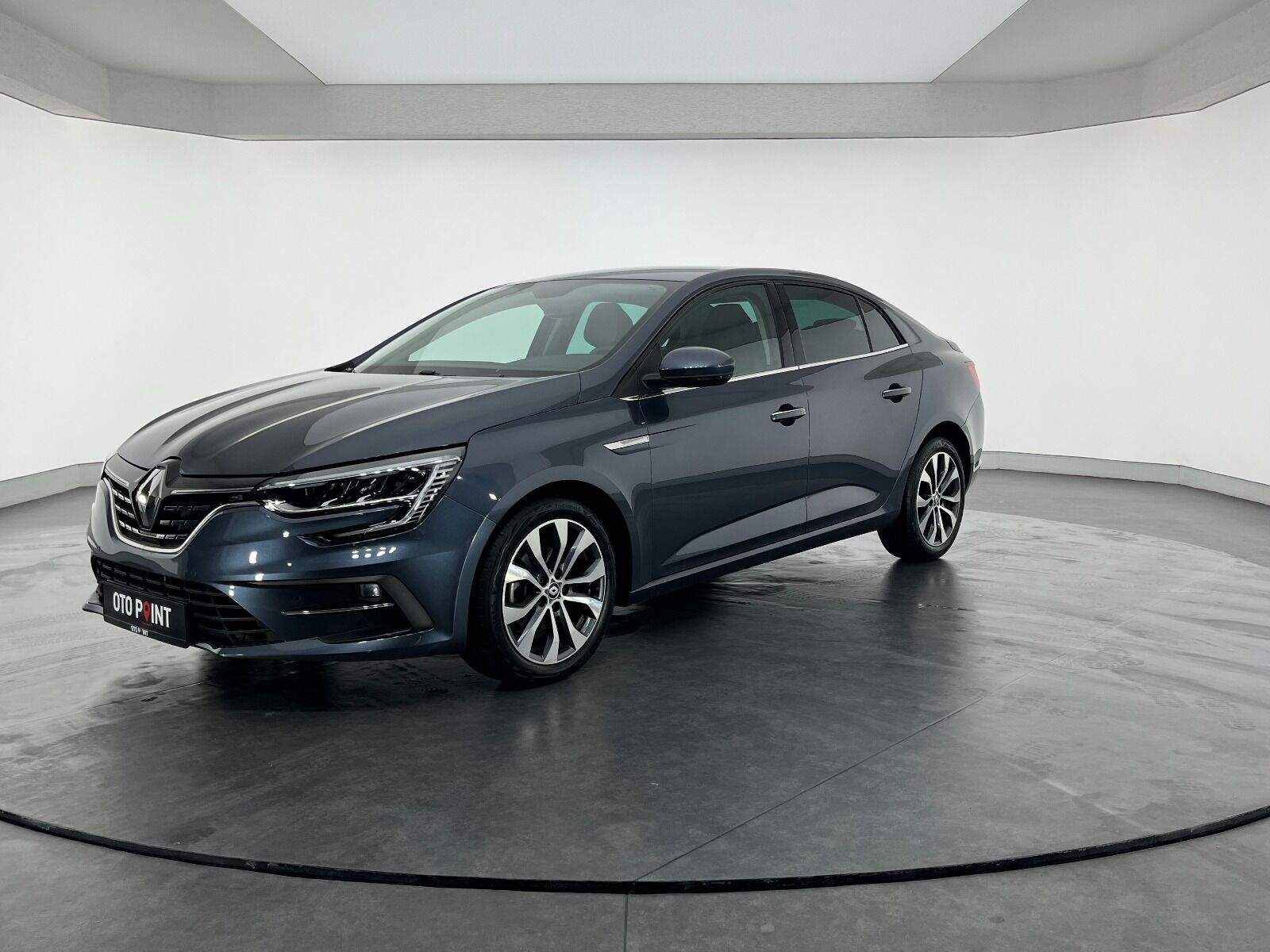 Renault Megane Sedan 1.5 Blue DCI Icon EDC - 2024 - Detay