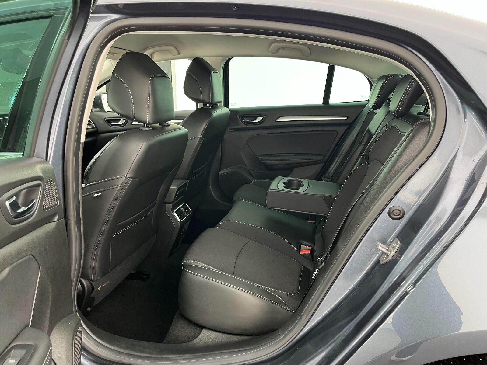 Renault Megane Sedan 1.5 Blue DCI Icon EDC - 2024 - Detay