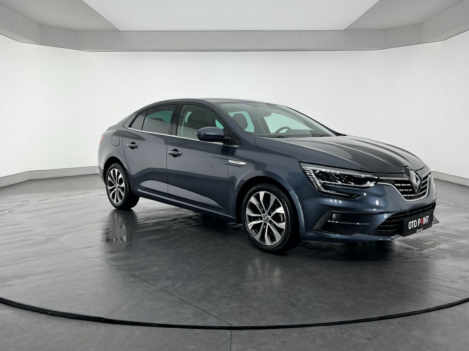 Renault Megane Sedan 1.5 Blue DCI Icon EDC - 2024 - Detay