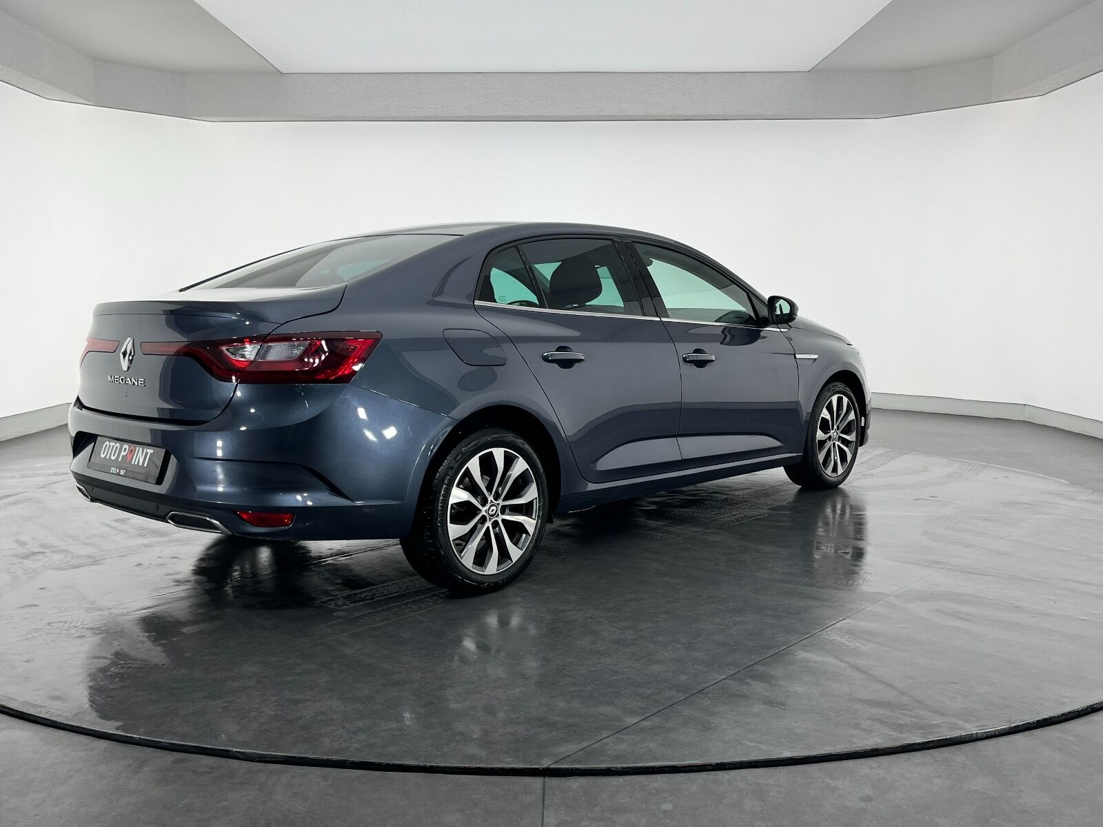 Renault Megane Sedan 1.5 Blue DCI Icon EDC - 2024 - Detay
