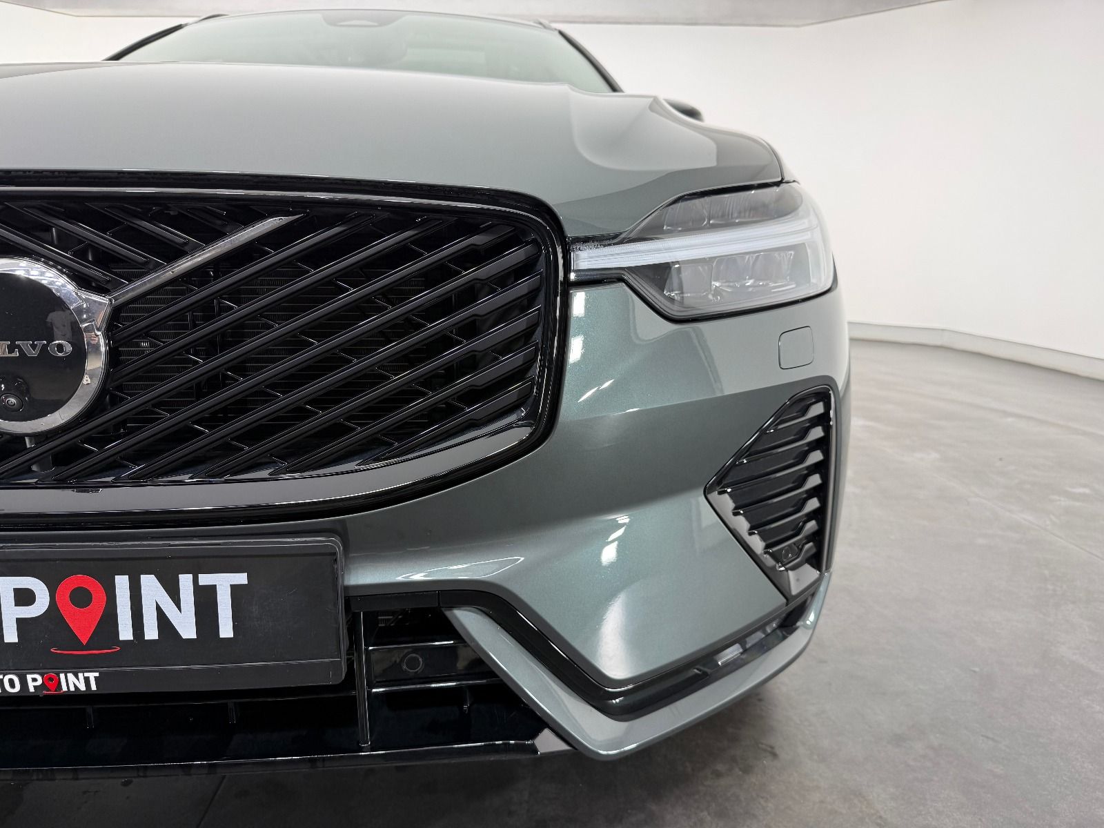 Volvo XC60 2.0 B5 MHEV Plus Dark AWD - 2026 - Detay