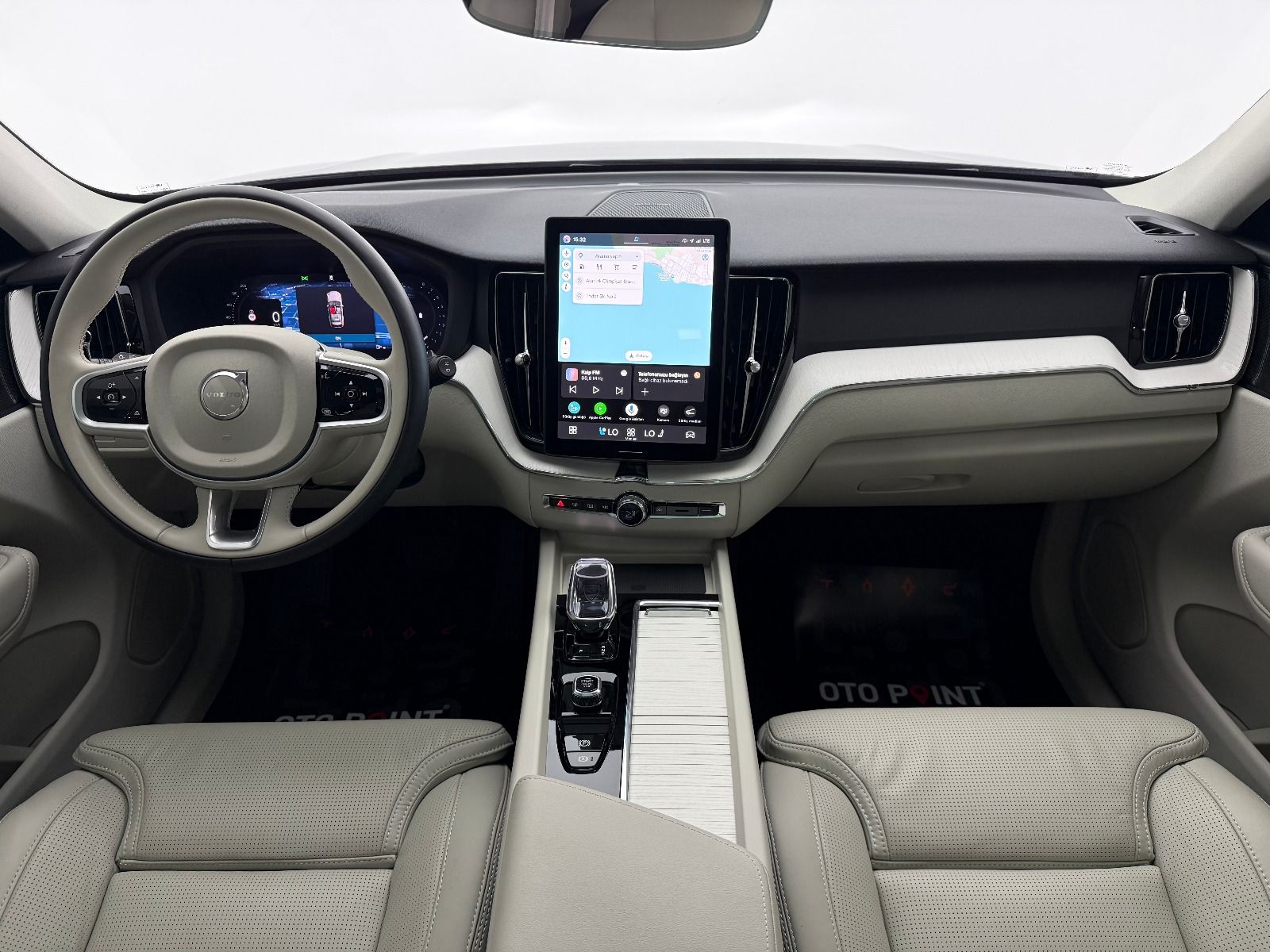 Volvo XC60 2.0 B5 MHEV Plus Dark AWD - 2026 - Detay