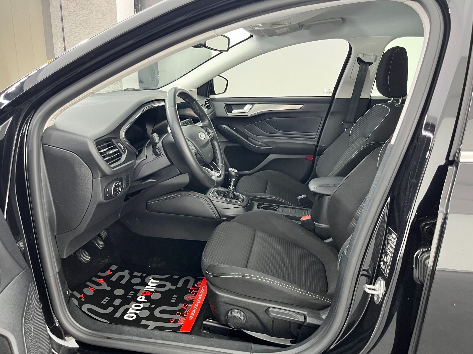 Ford Focus 1.0 Ecoboost Titanium X - 2023 - Detay