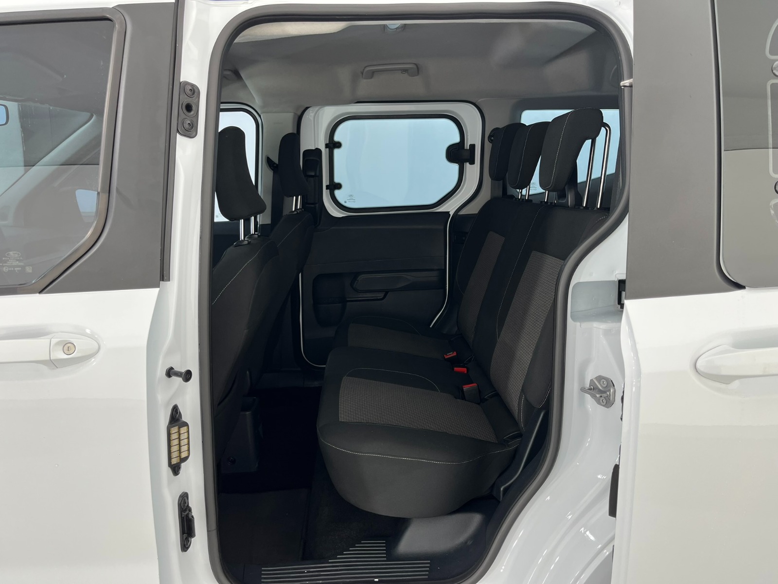 Ford Tourneo Courier Kombi 1.5 EcoBlue Deluxe - 2024 - Detay