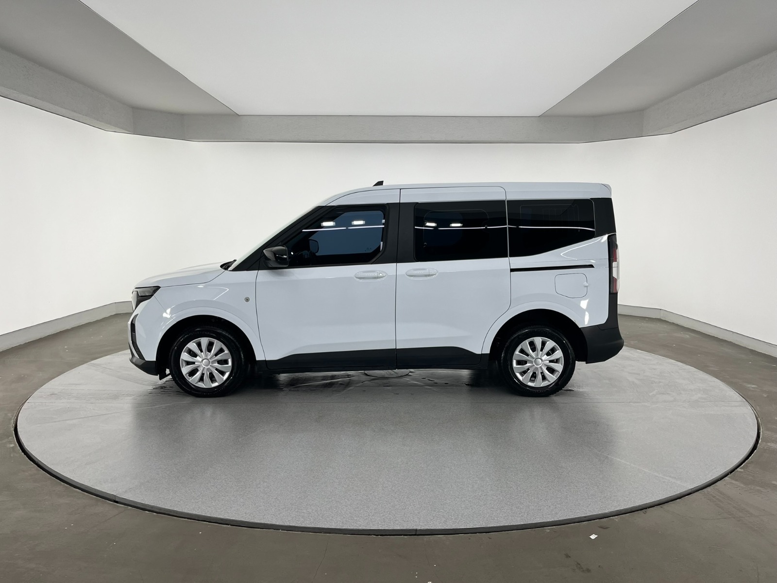 Ford Tourneo Courier Kombi 1.5 EcoBlue Deluxe - 2024 - Detay