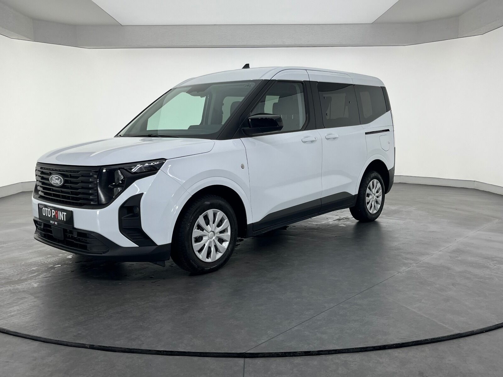 Ford Tourneo Courier 1.5L EcoBlue Deluxe - 2024 - Detay