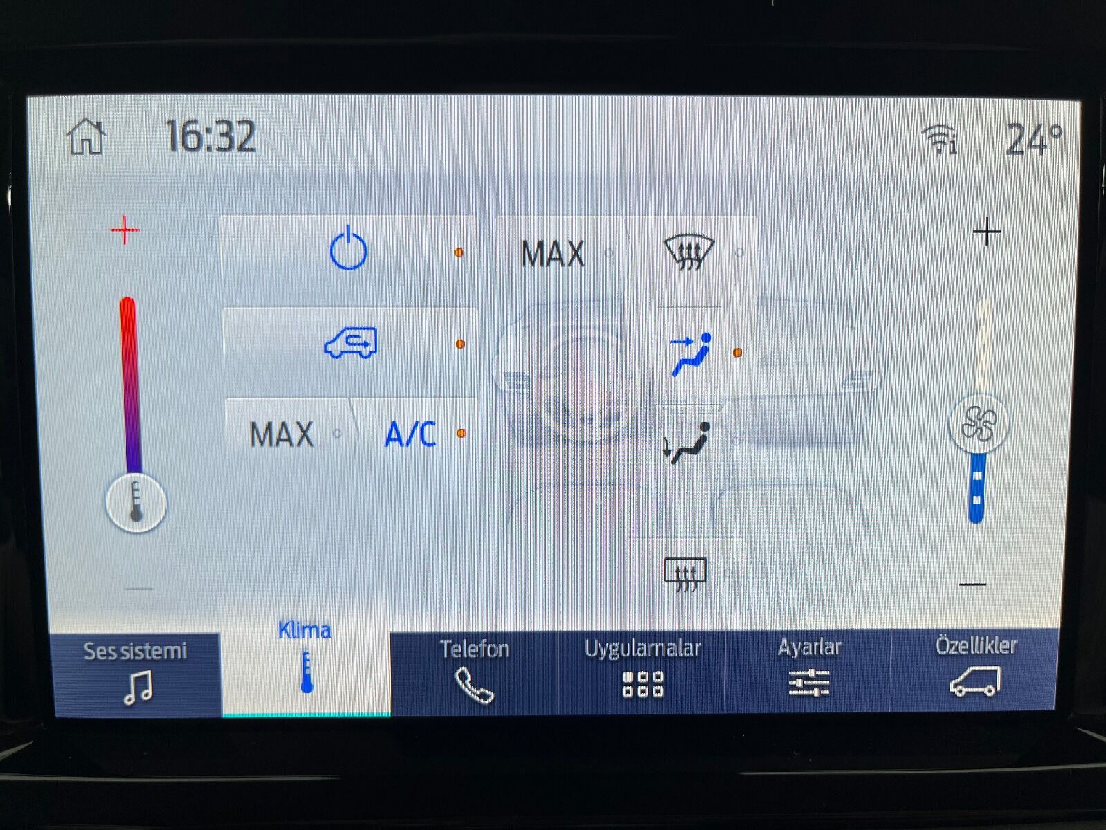 Ford Tourneo Courier 1.5L EcoBlue Deluxe - 2024 - Detay