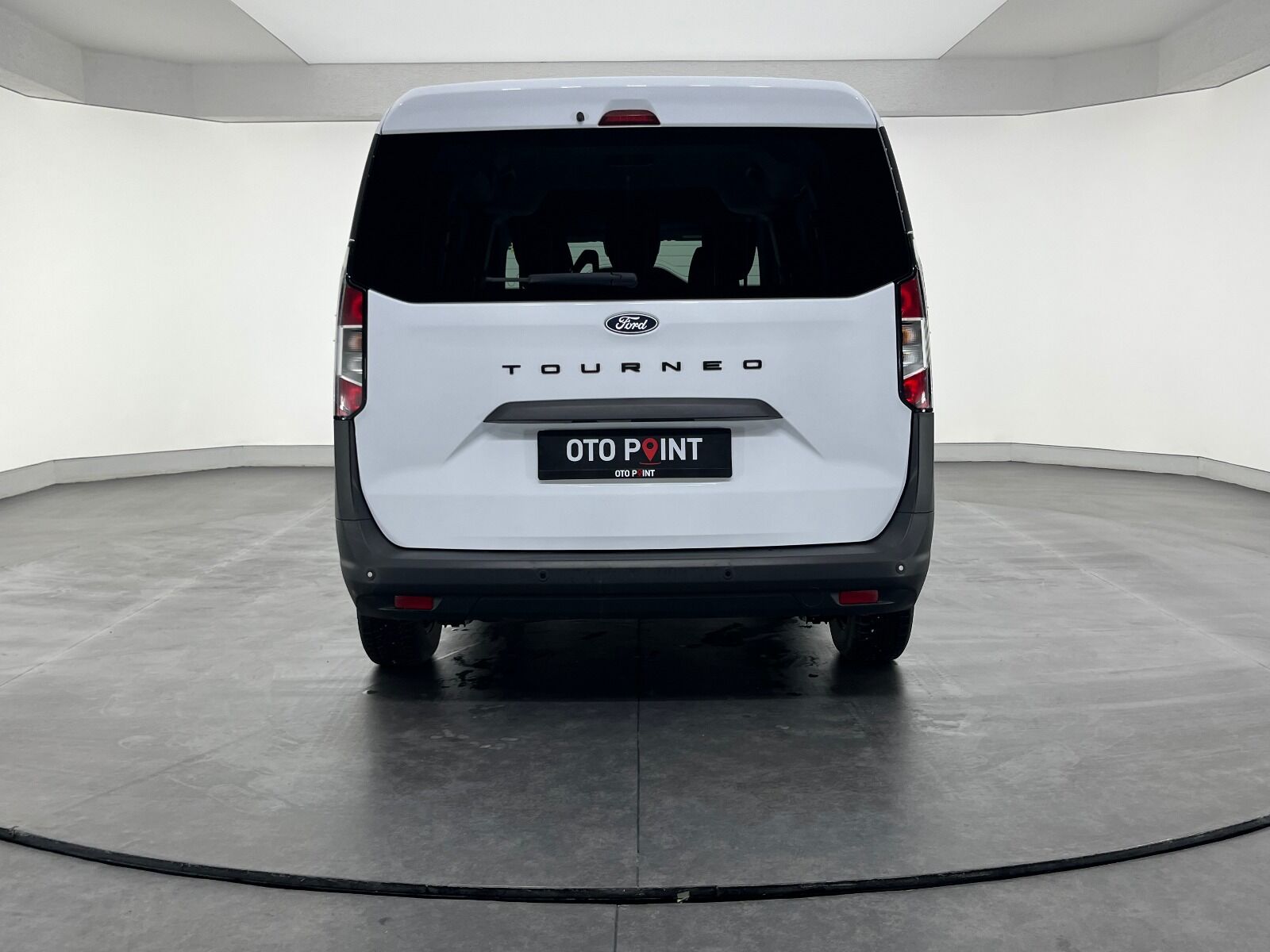 Ford Tourneo Courier 1.5L EcoBlue Deluxe - 2024 - Detay