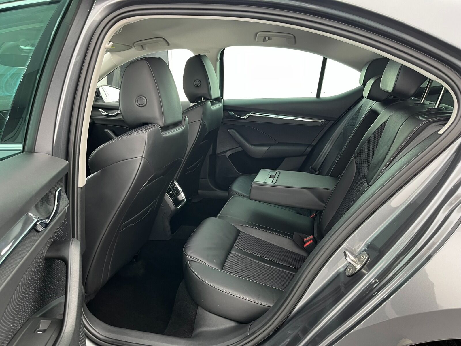 Skoda Octavia Sedan 1.5 TSI mHEV Prestige DSG - 2024 - Detay