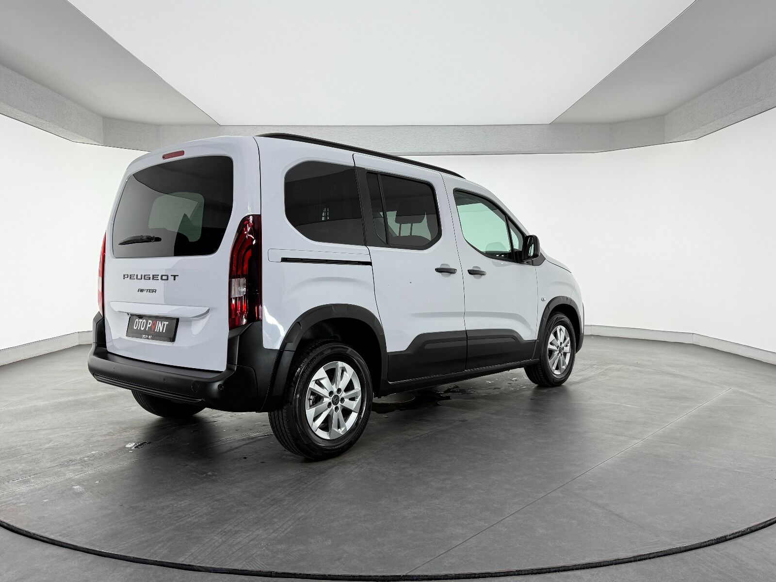 Peugeot Rifter 1.5 BlueHDI Allure EAT8 - 2026 - Detay