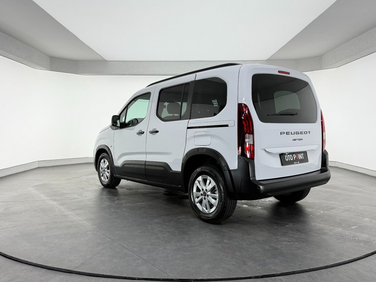 Peugeot Rifter 1.5 BlueHDI Allure EAT8 - 2026 - Detay