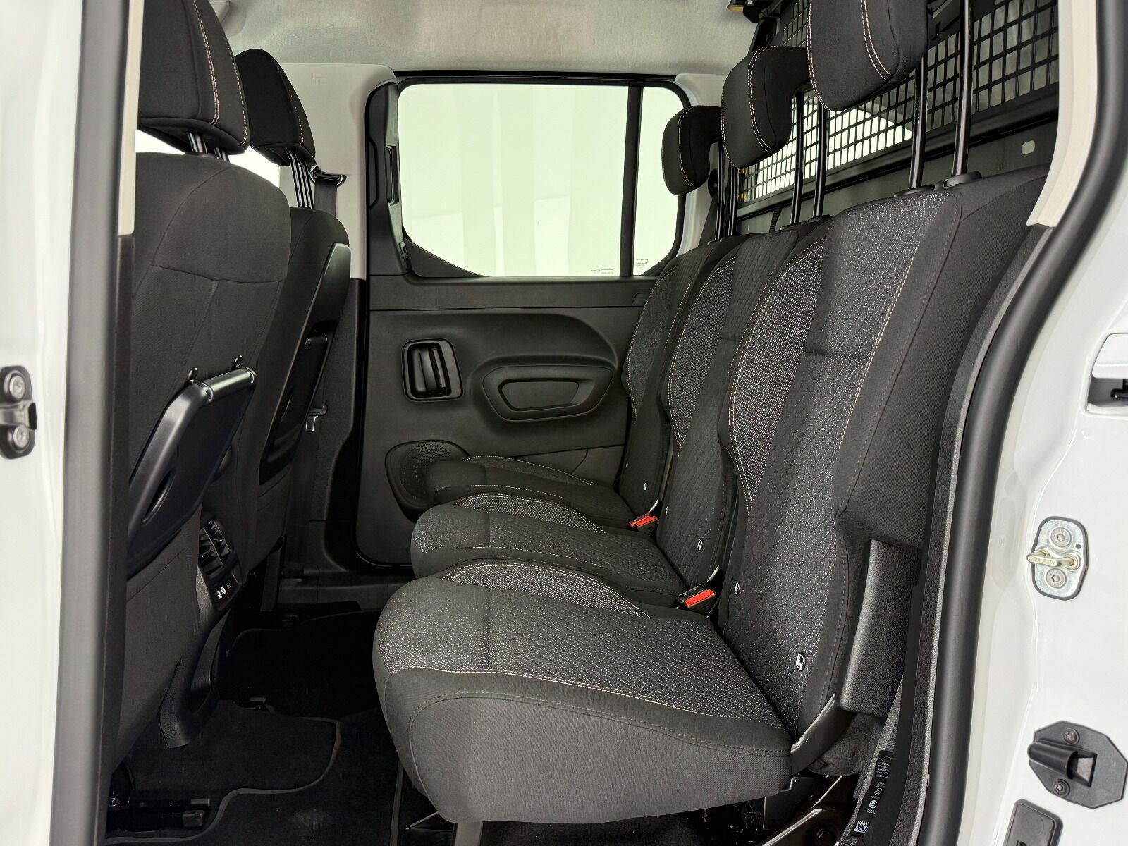 Peugeot Rifter 1.5 BlueHDI Allure EAT8 - 2026 - Detay