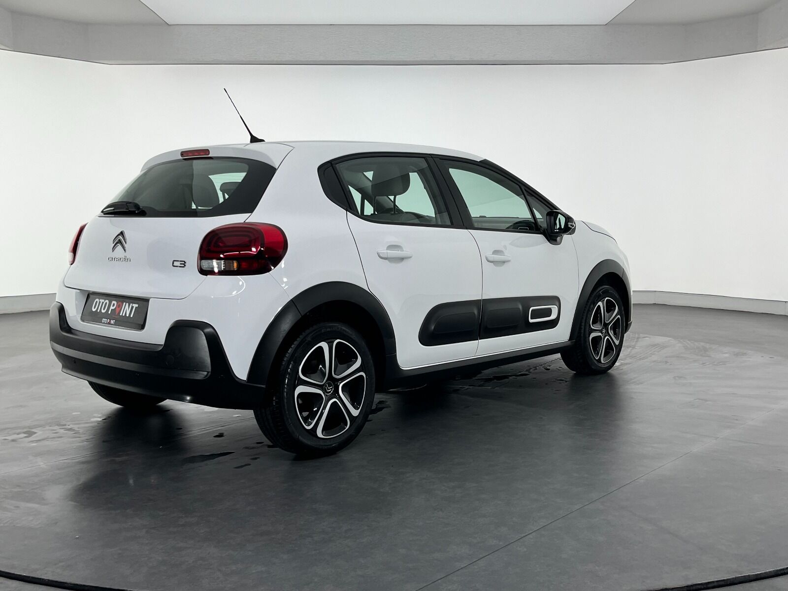 Citroen C3 1.2 PureTech Feel Bold EAT6 - 2023 - Detay
