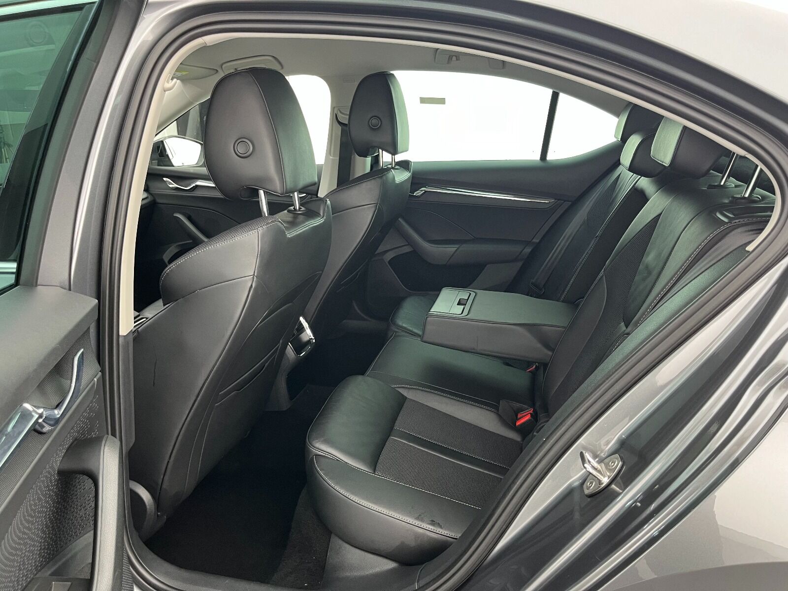 Skoda Octavia 1.5 TSI e-Tec Prestige DSG - 2024 - Detay