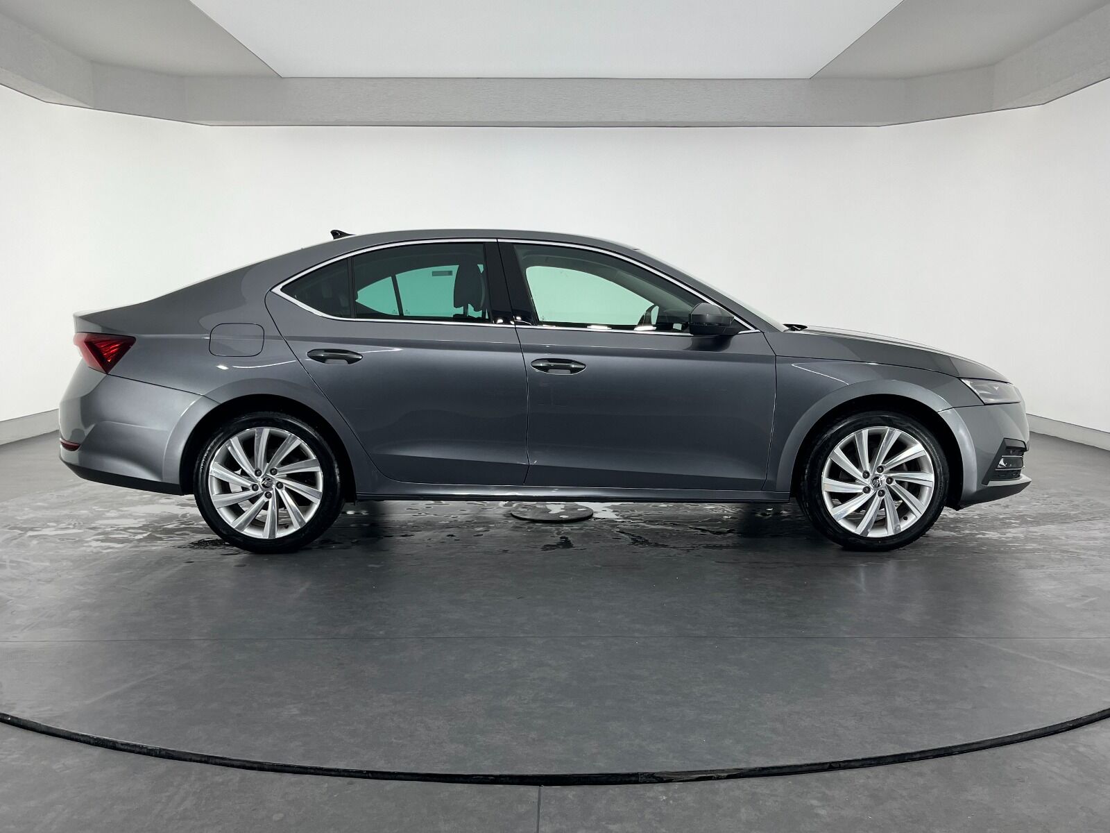 Skoda Octavia 1.5 TSI e-Tec Prestige DSG - 2024 - Detay