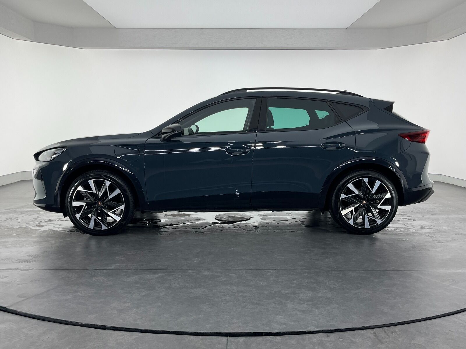 Cupra Formentor 1.5 E-Hybrid Phev Supreme - 2025 - Detay