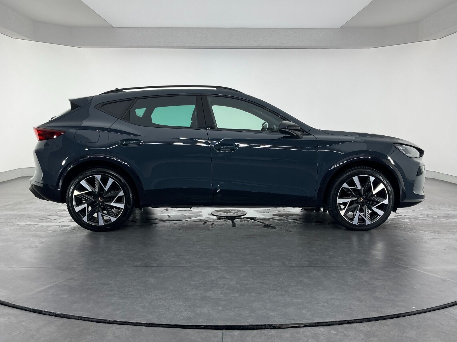 Cupra Formentor 1.5 E-Hybrid Phev Supreme - 2025 - Detay