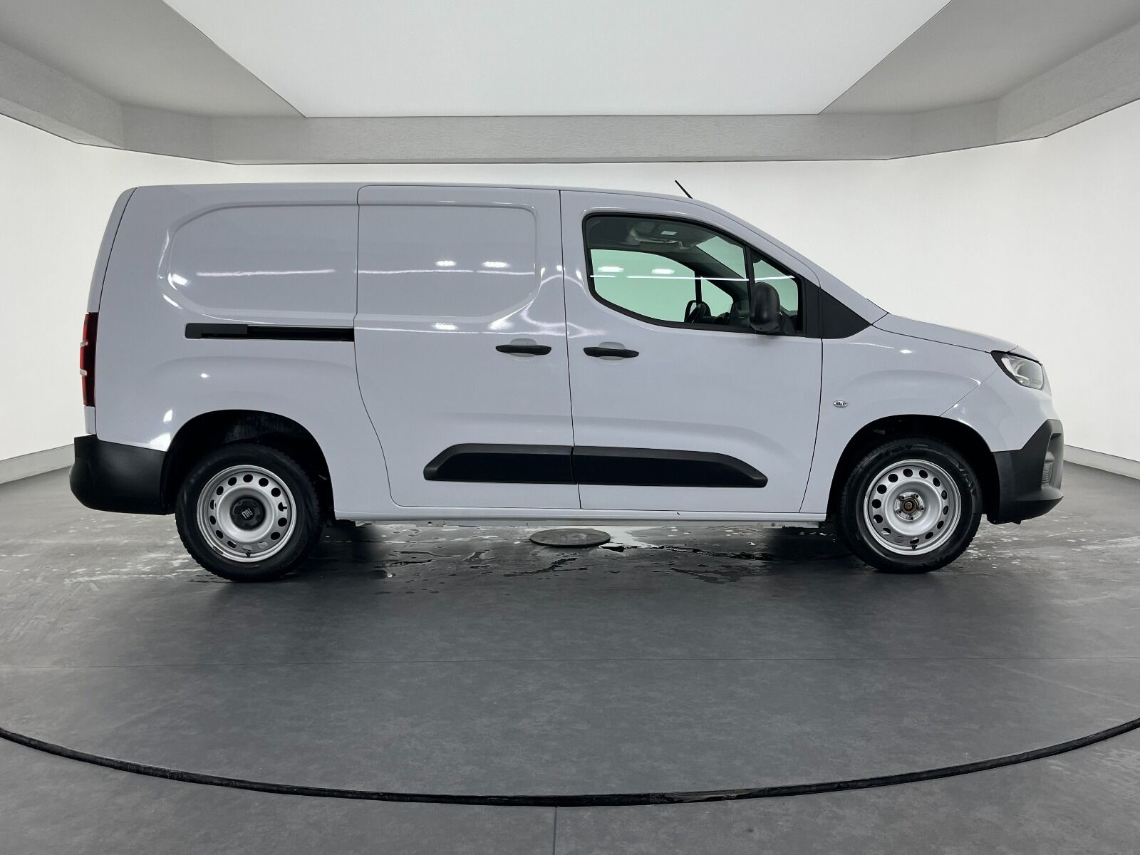 Fiat Doblo Cargo 1.5 BlueHDİ Maxi - 2024 - Detay