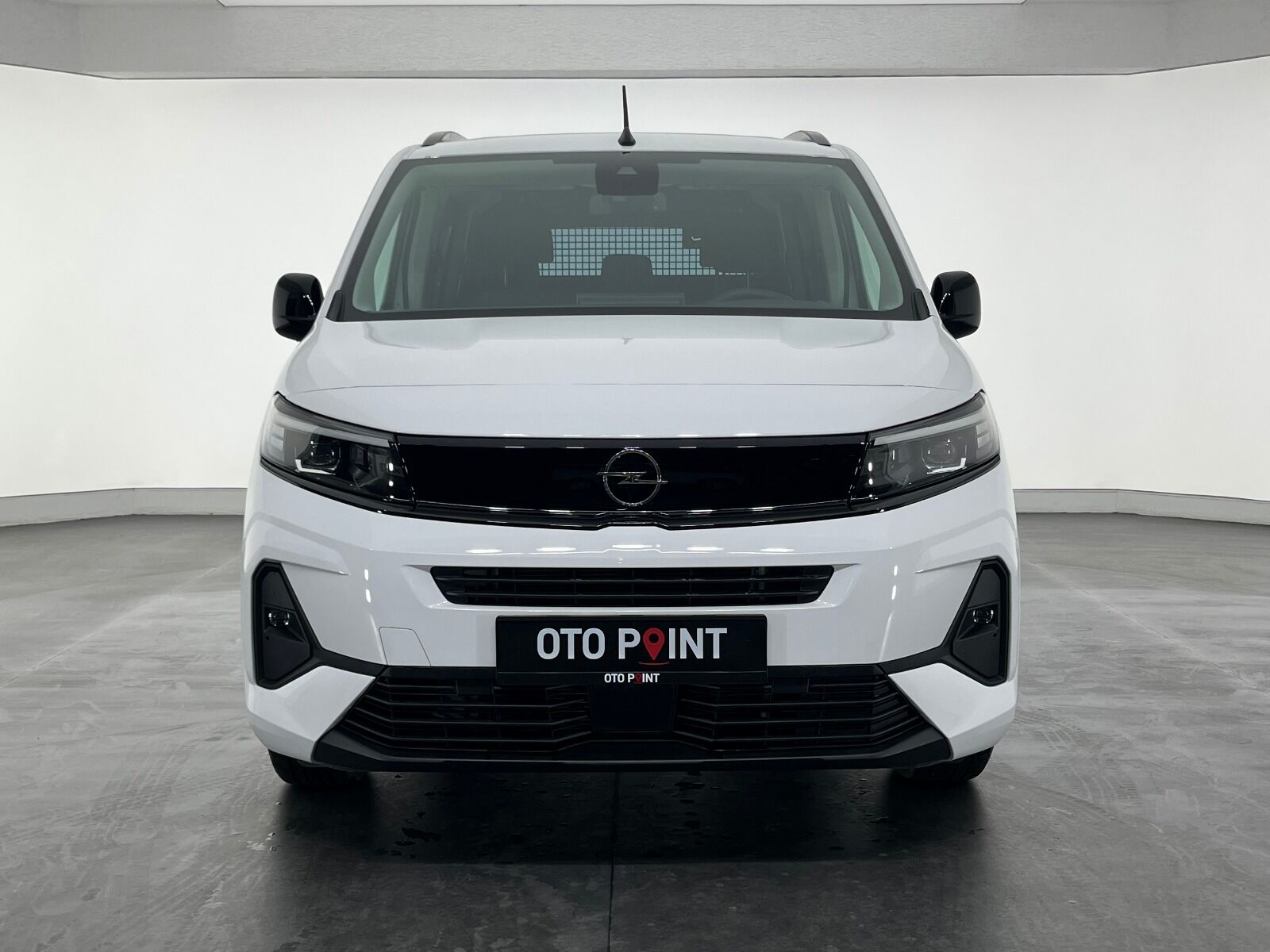 Opel Combo 1.5 D Essential - 2025