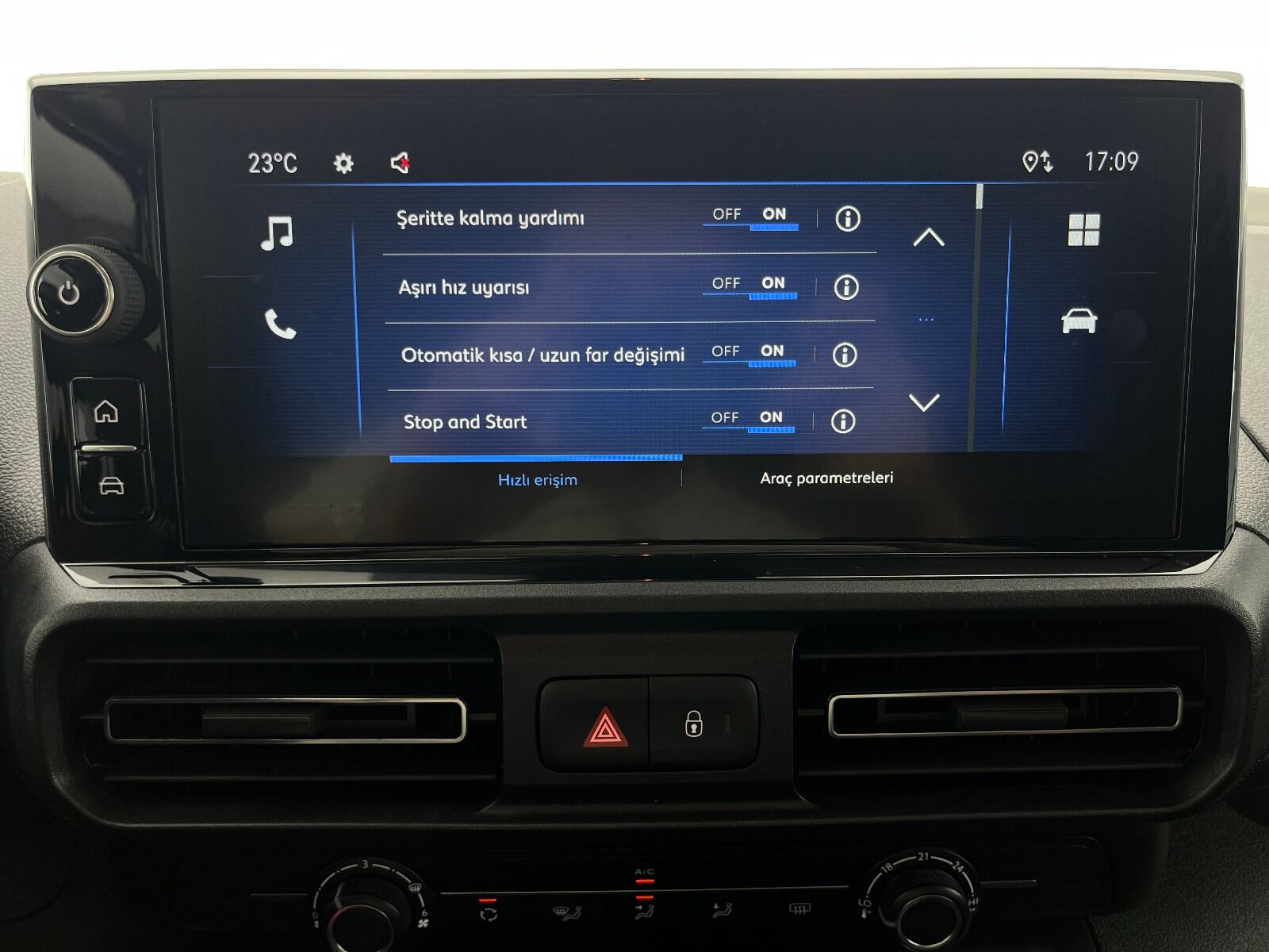 Opel Combo 1.5 D Essential - 2025 - Detay