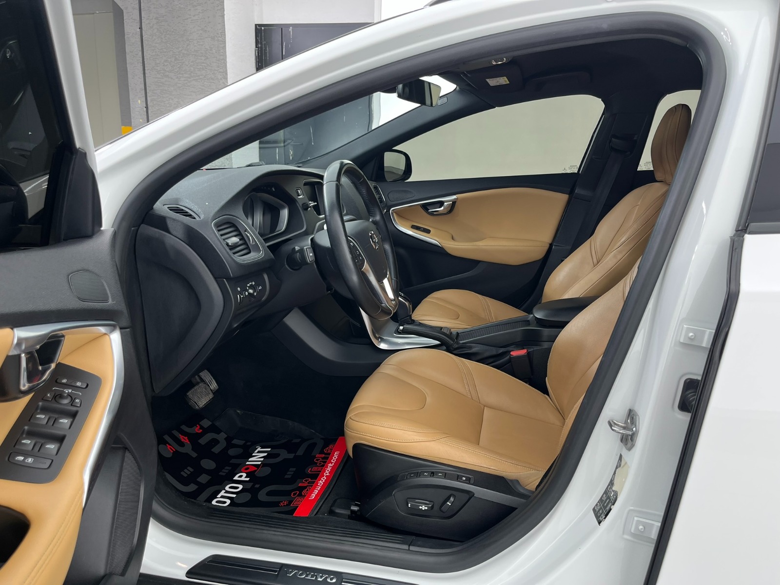 Volvo V40 Cross Country 1.5 T3 Advance Powershift - 2018 - Detay