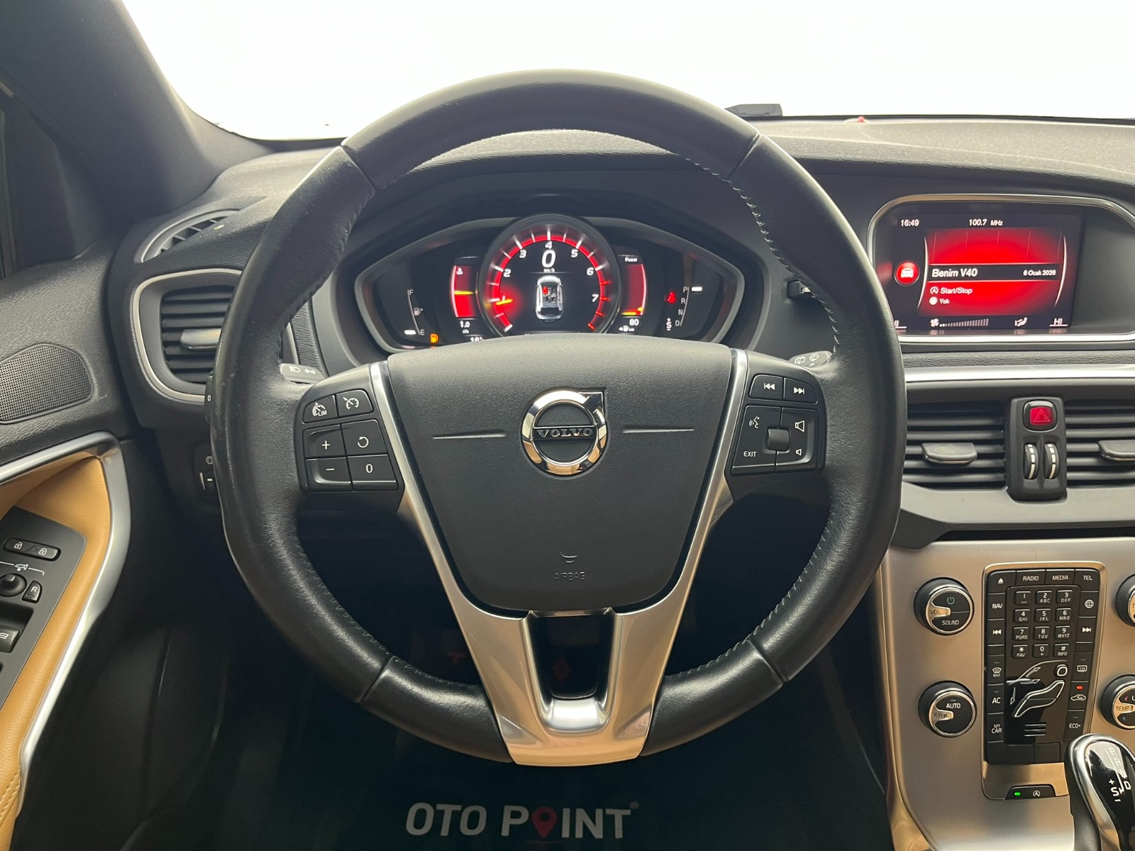 Volvo V40 Cross Country 1.5 T3 Advance Powershift - 2018 - Detay