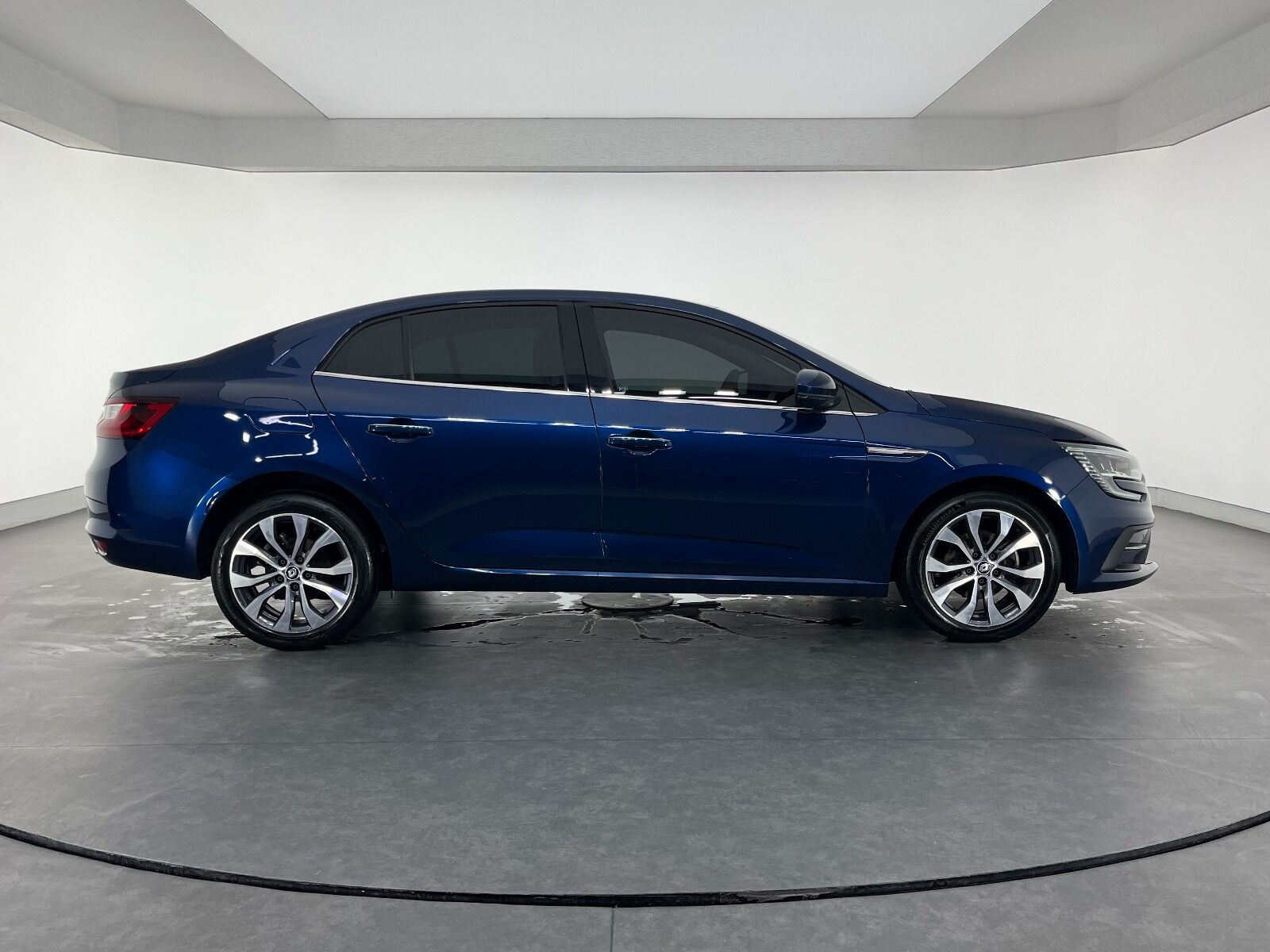 Renault Megane Sedan 1.3 TCe Icon EDC - 2024 - Detay