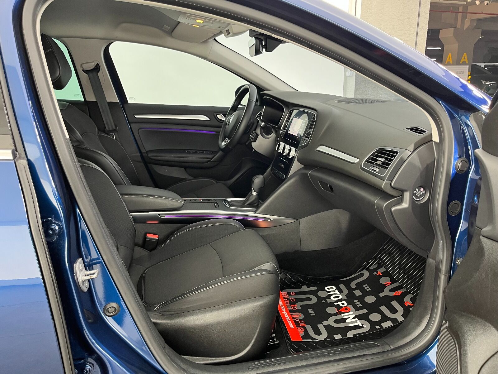 Renault Megane Sedan 1.3 TCe Icon EDC - 2024 - Detay