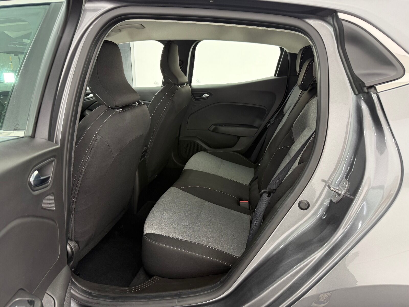 Renault Clio 1.0 TCE Evolution X-Tronic - 2025 - Detay