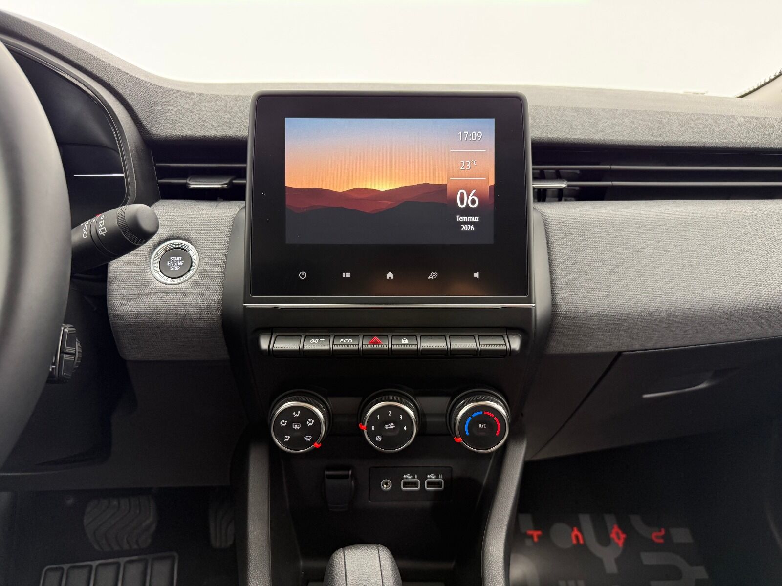 Renault Clio 1.0 TCE Evolution X-Tronic - 2025 - Detay