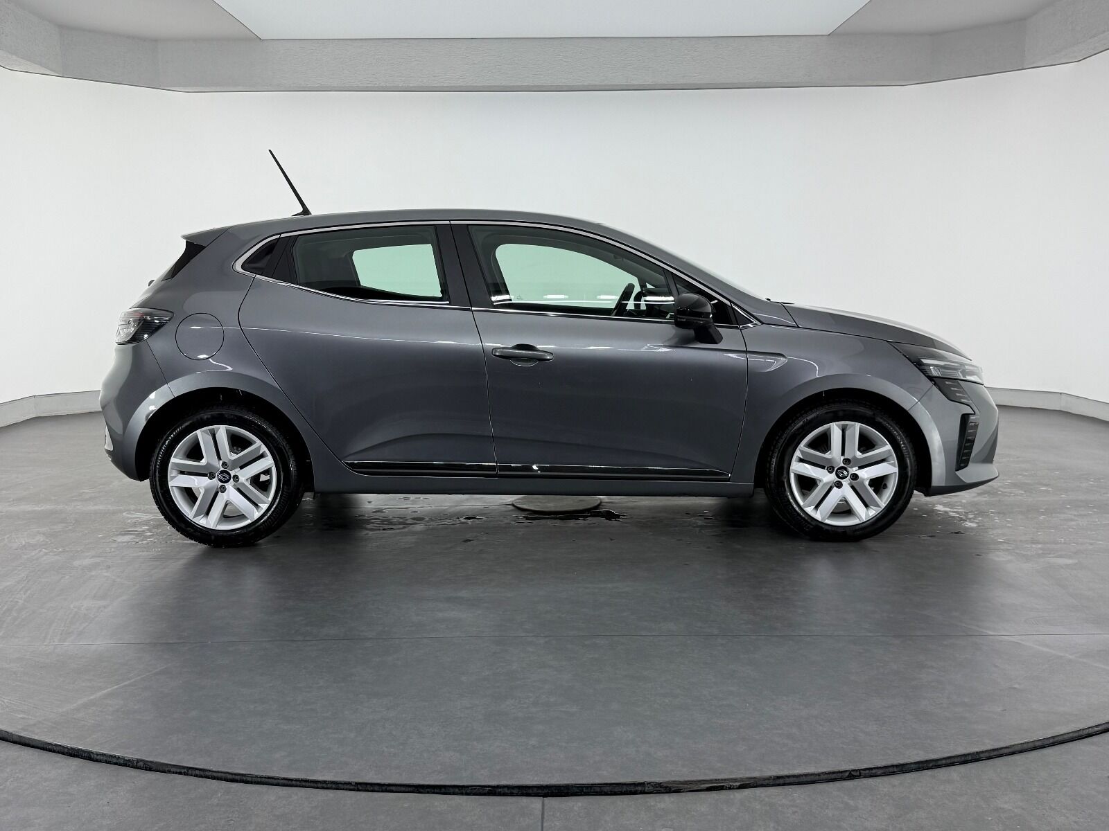 Renault Clio 1.0 TCE Evolution X-Tronic - 2025 - Detay