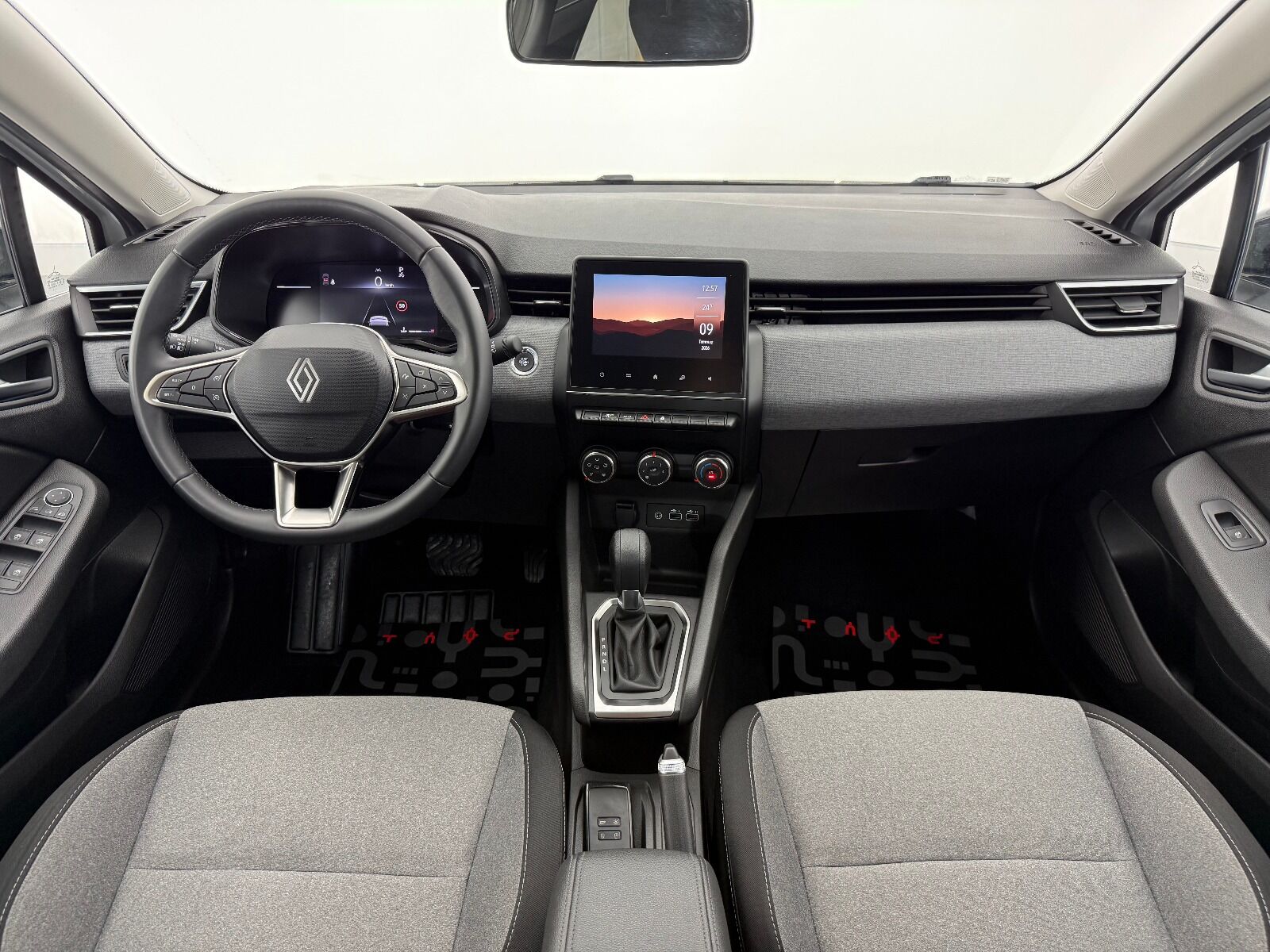 Renault Clio 1.0 TCE Evolution X-Tronic - 2025 - Detay