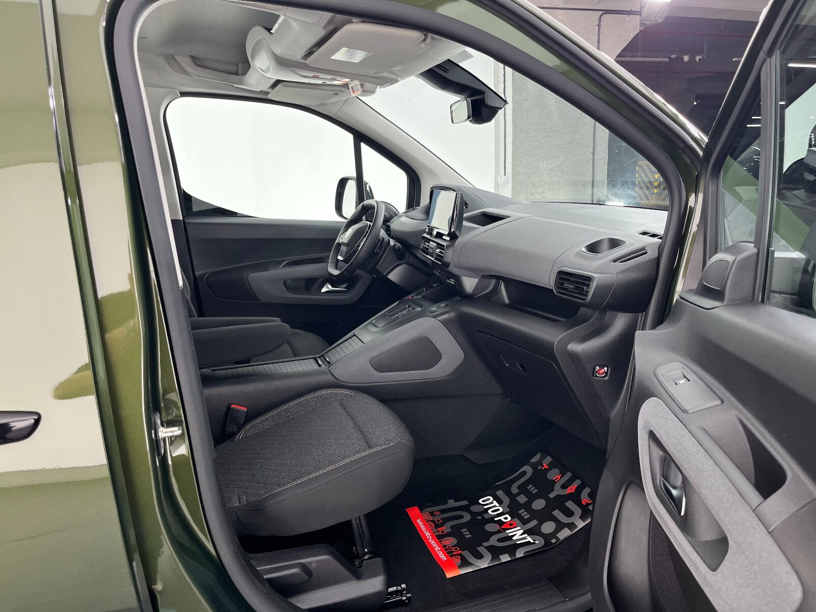 Peugeot Rifter 1.5 BlueHDI Allure EAT8 - 2025 - Detay