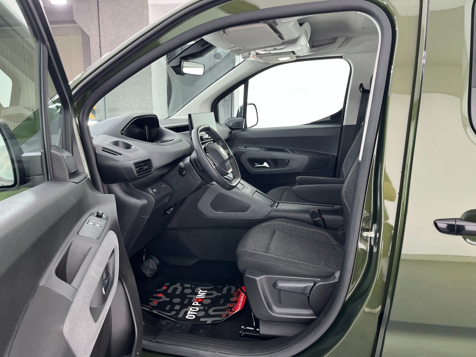 Peugeot Rifter 1.5 BlueHDI Allure EAT8 - 2025 - Detay