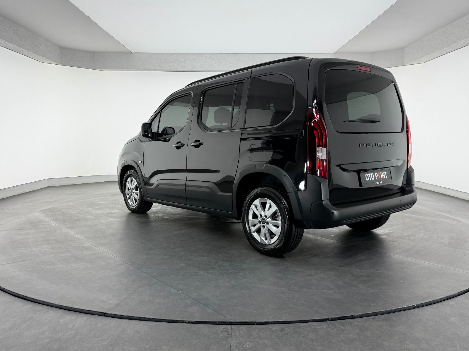 Peugeot Rifter 1.5 BlueHDI Allure EAT8 - 2026 - Detay