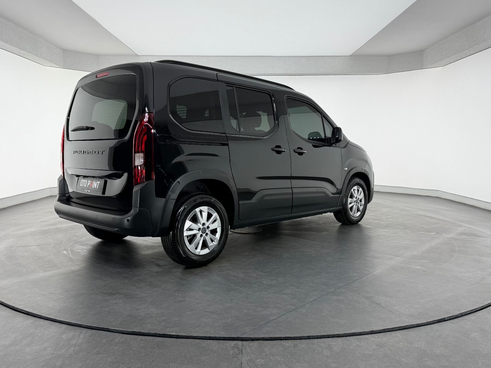 Peugeot Rifter 1.5 BlueHDI Allure EAT8 - 2026 - Detay