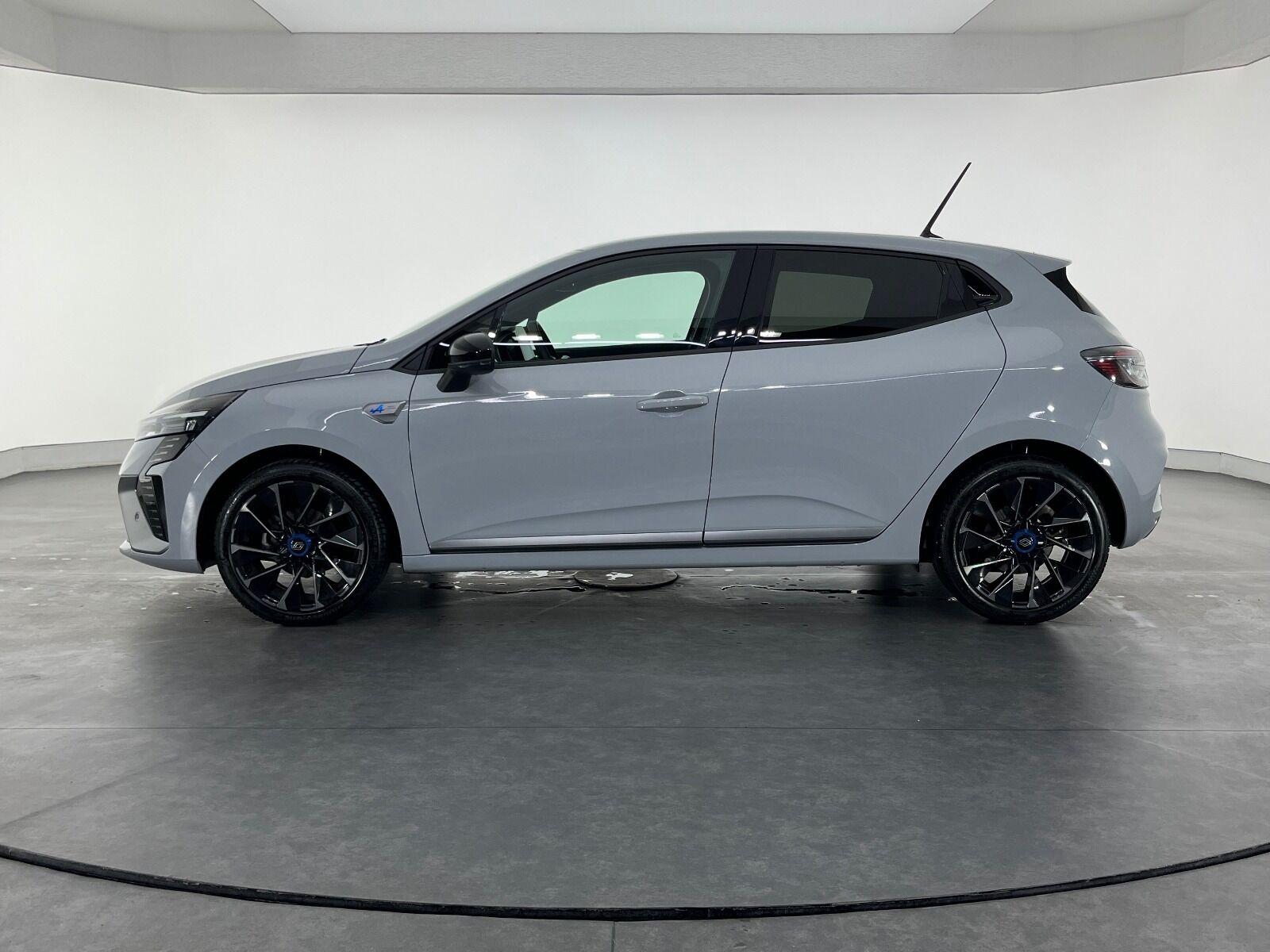 Renault Clio 1.0 TCE Techno Esprit Alpine X-Tronic - 2025 - Detay