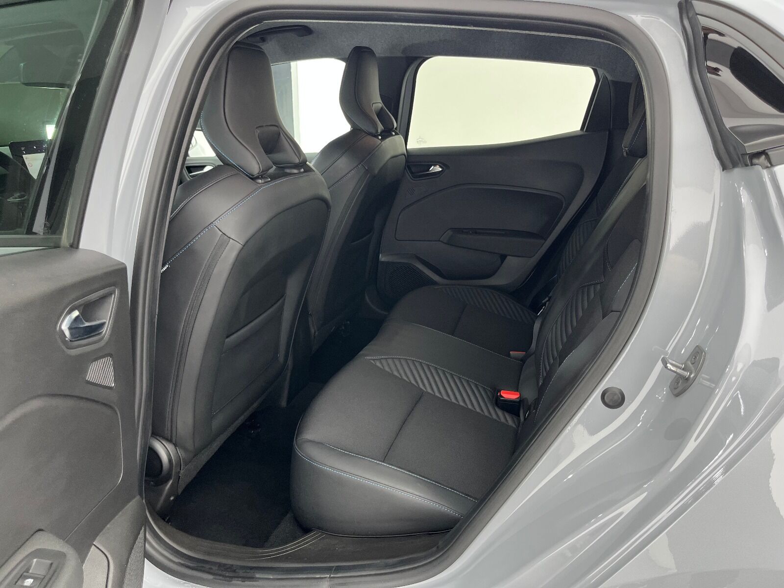 Renault Clio 1.0 TCE Techno Esprit Alpine X-Tronic - 2025 - Detay