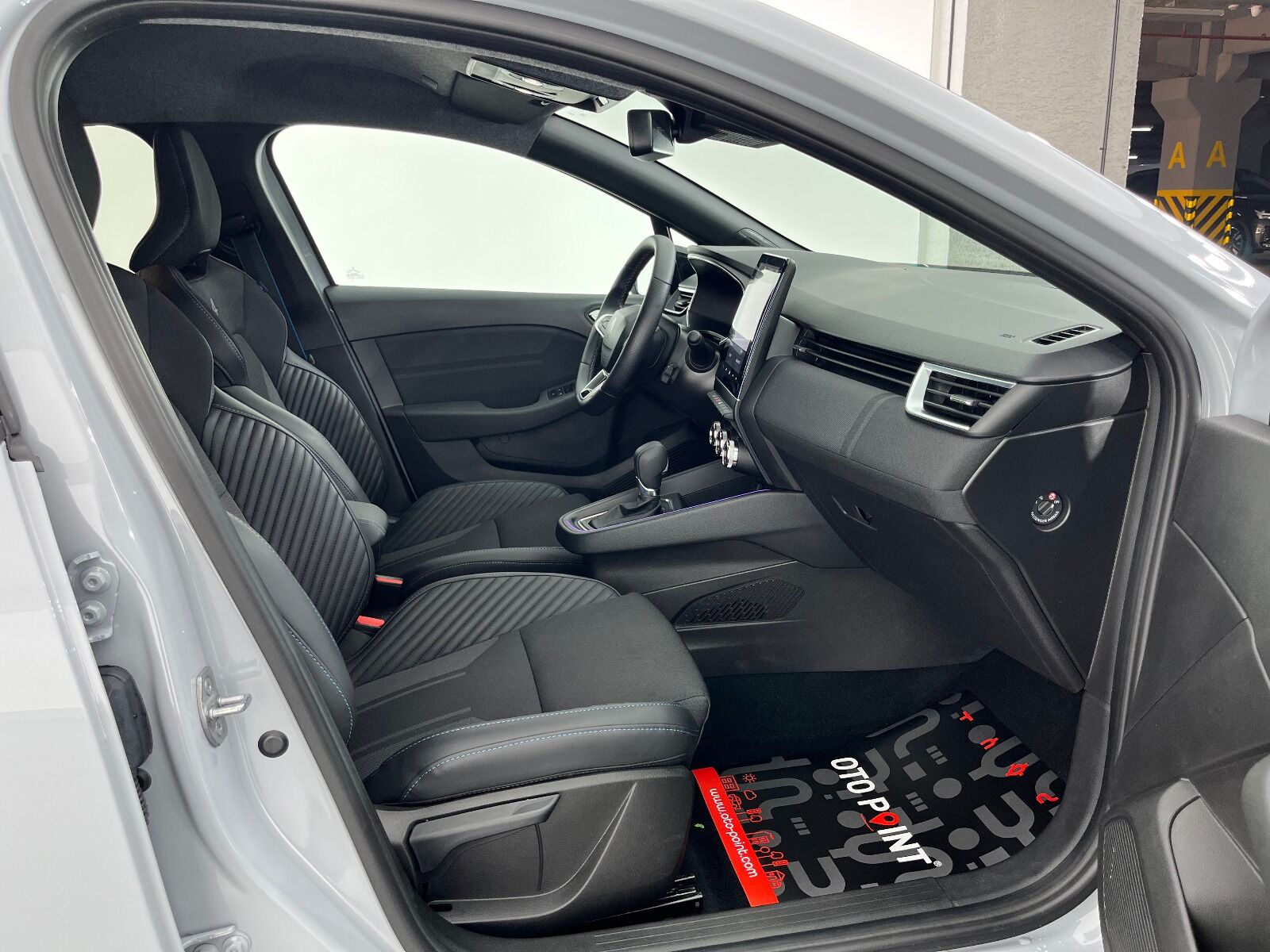 Renault Clio 1.0 TCE Techno Esprit Alpine X-Tronic - 2025 - Detay