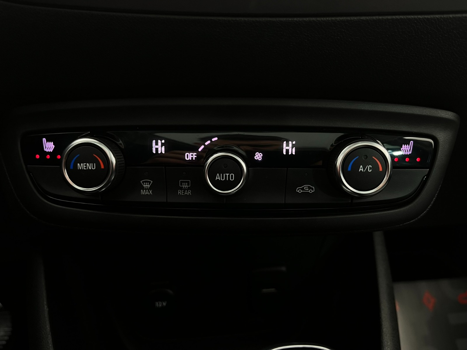 Opel Crossland SUV 1.2 Turbo Elegance Otomatik - 2023 - Detay