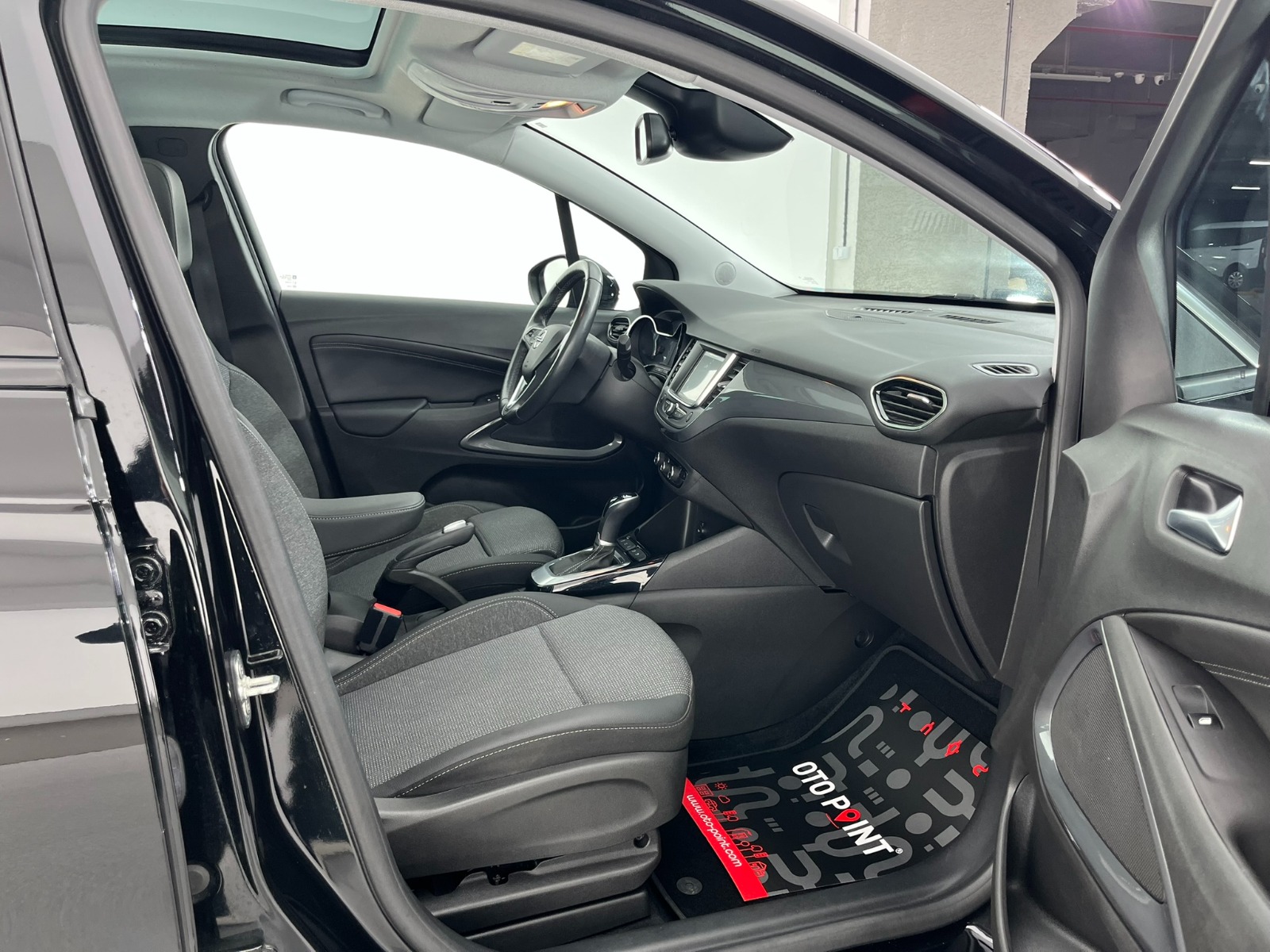 Opel Crossland SUV 1.2 Turbo Elegance Otomatik - 2023 - Detay