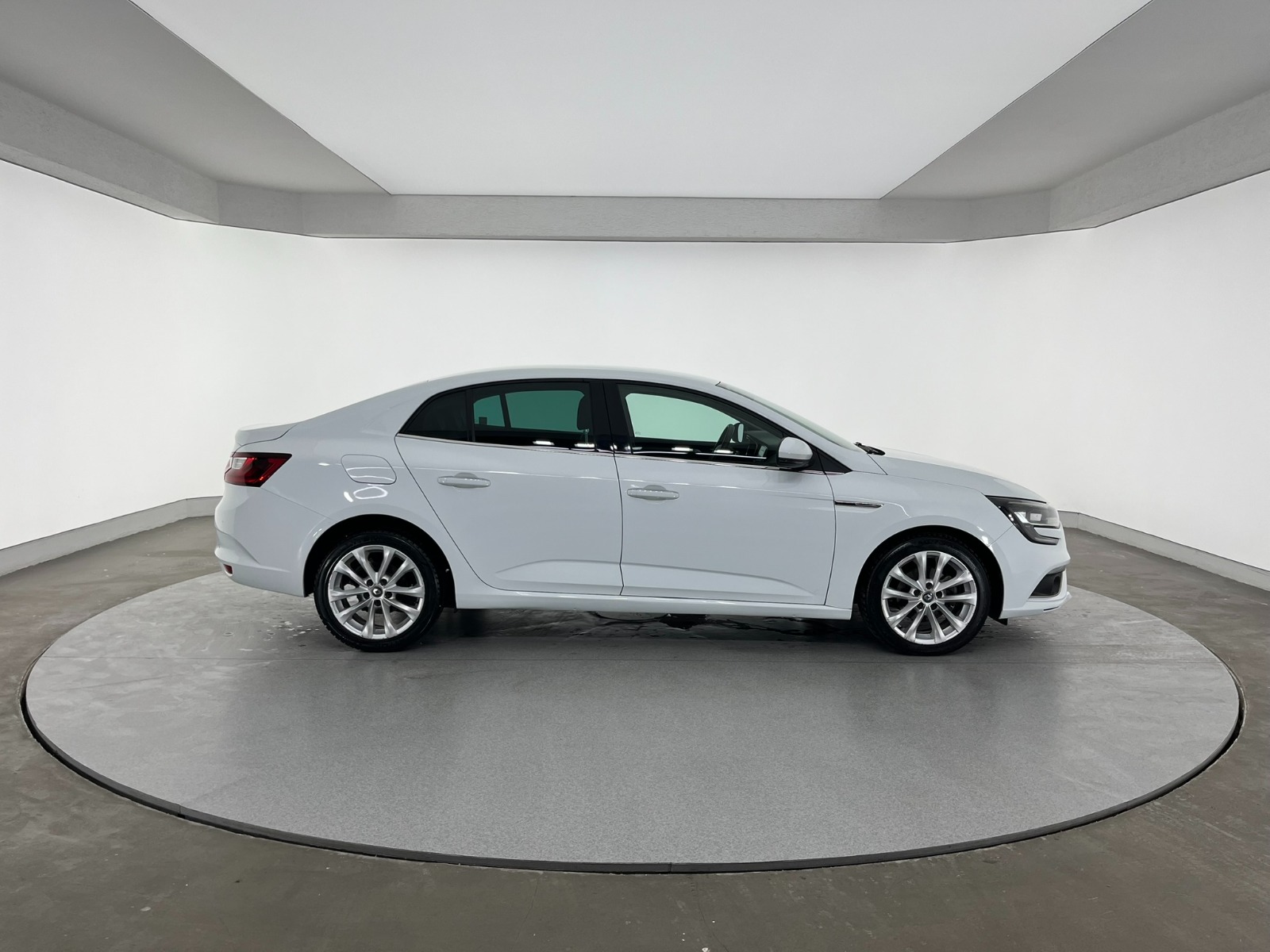 Renault Megane Sedan 1.5 DCI Icon EDC - 2019 - Detay
