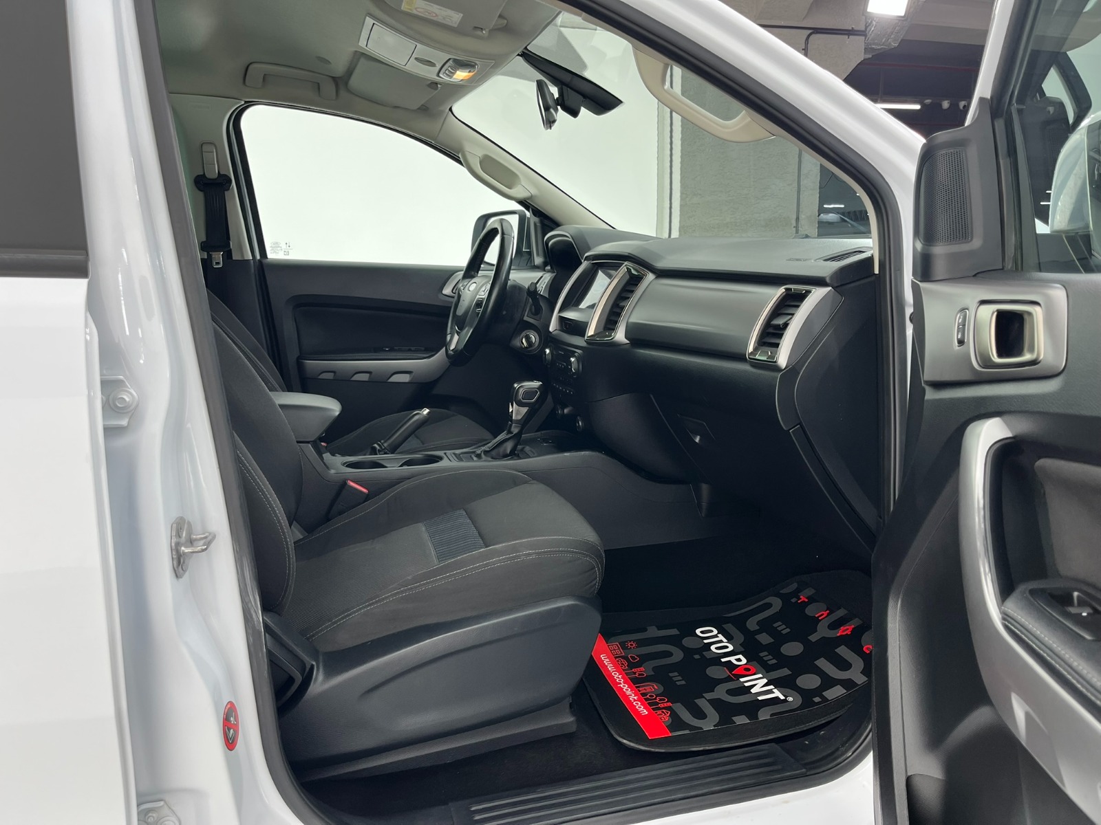 Ford Ranger Çift Kabin Pick-Up 2.0 EcoBlue 4x4 XLT Otomatik - 2021 - Detay