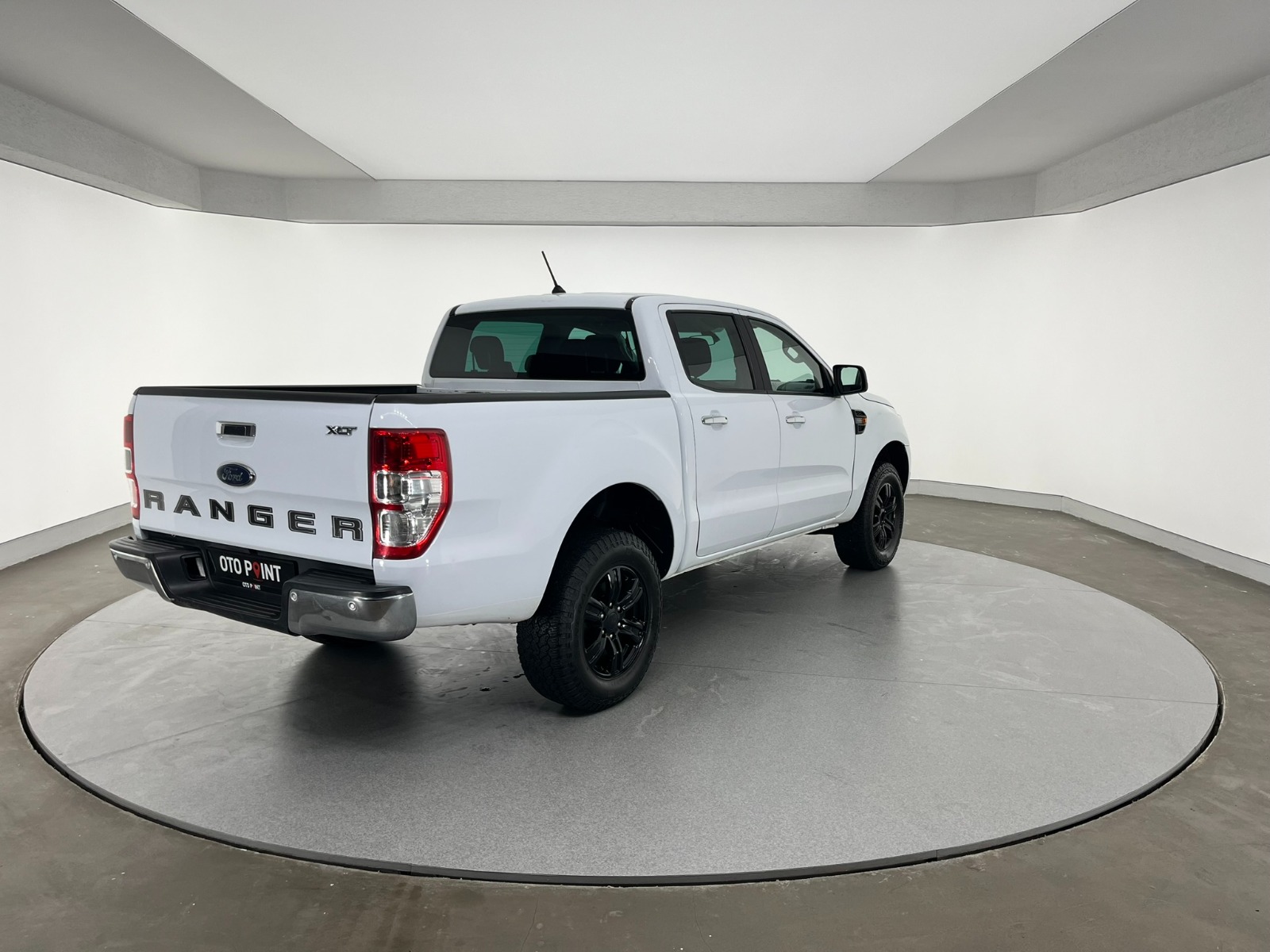 Ford Ranger Çift Kabin Pick-Up 2.0 EcoBlue 4x4 XLT Otomatik - 2021 - Detay