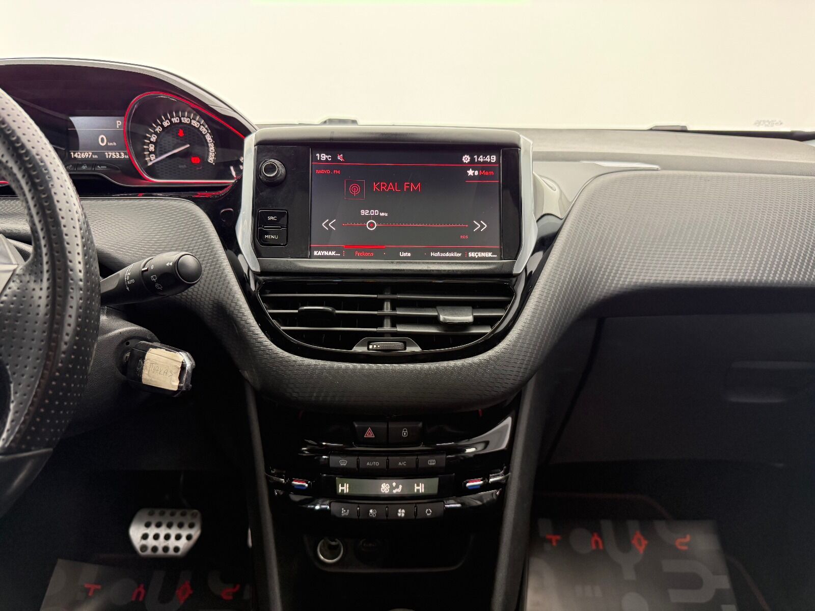 Peugeot 2008 1.5 BlueHDI Start&Stop GT Line EAT6 - 2019 - Detay