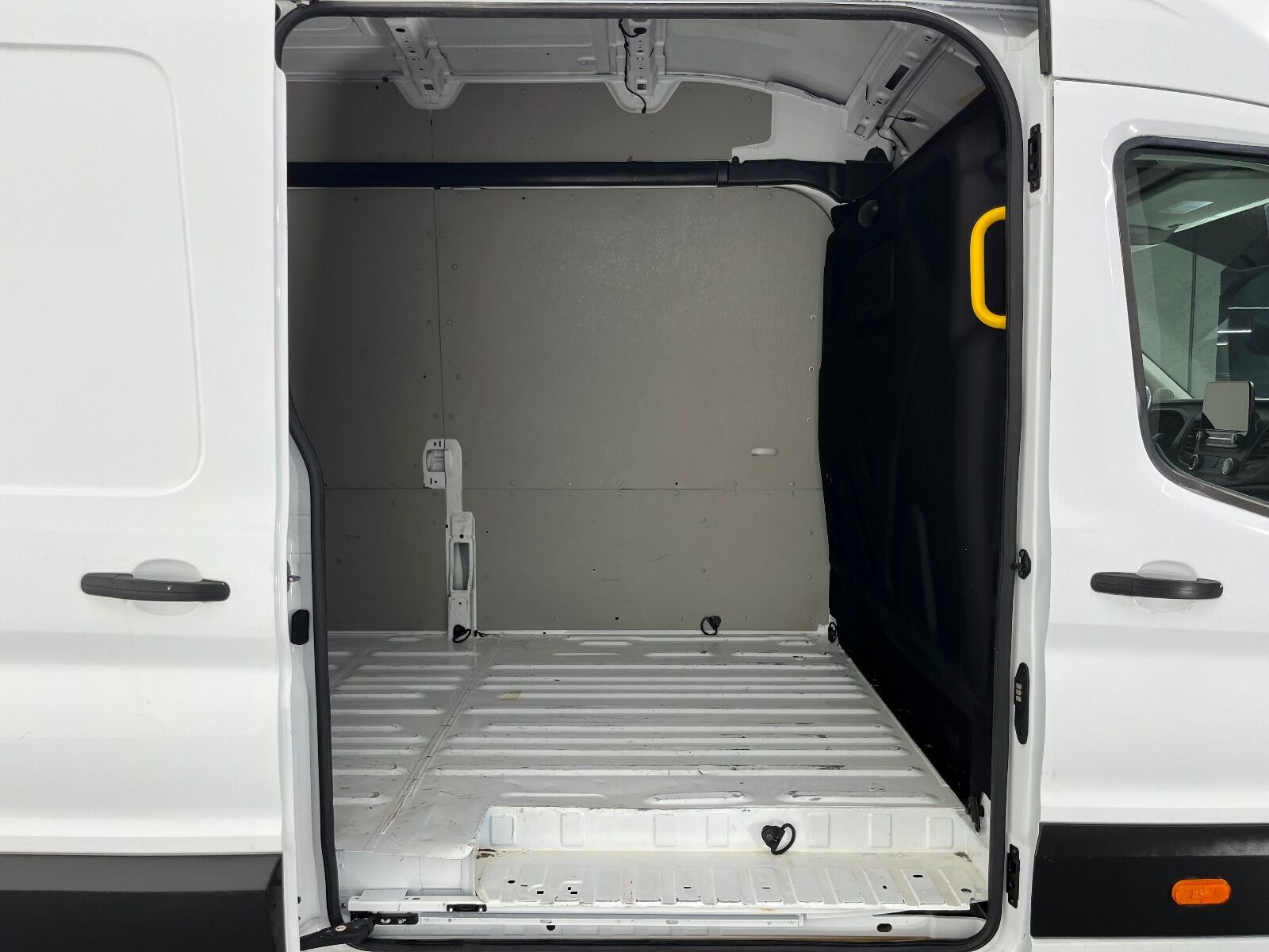 Ford Transit 350 E - 2022 - Detay