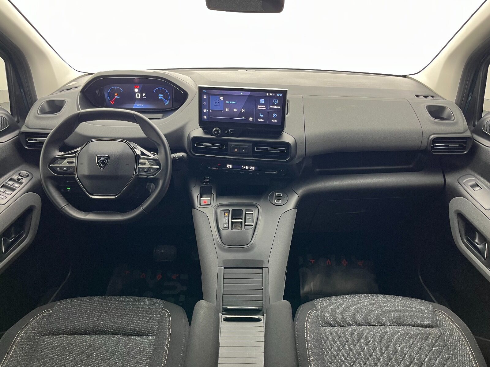 Peugeot Rifter 1.5 BlueHDI Allure EAT8 - 2025 - Detay