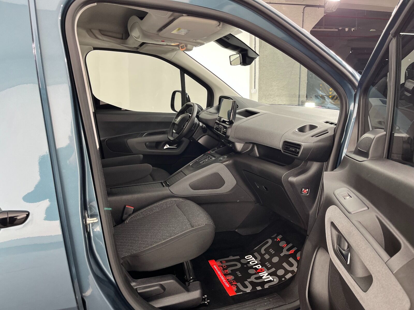 Peugeot Rifter 1.5 BlueHDI Allure EAT8 - 2025 - Detay