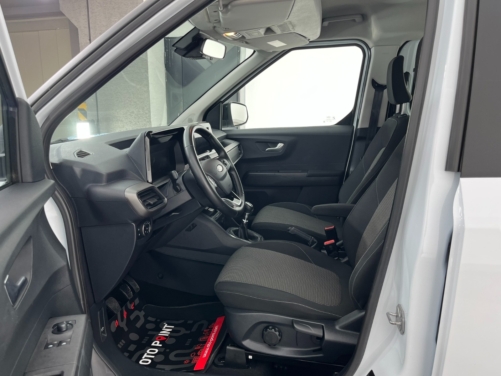 Ford Tourneo Courier Kombi 1.5 EcoBlue Deluxe - 2024 - Detay