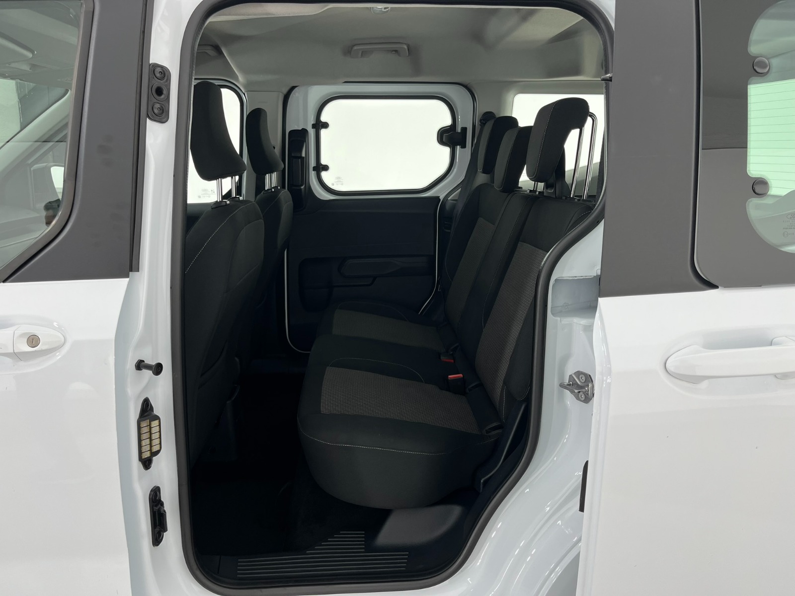 Ford Tourneo Courier Kombi 1.5 EcoBlue Deluxe - 2024 - Detay